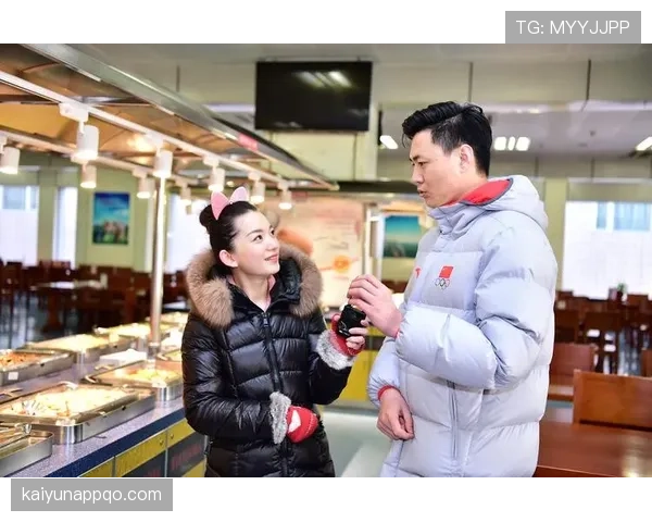 仲满训练完直接路边摊撸串，这自律人设是不是有点绷不住了？