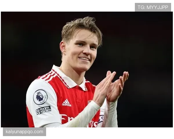 厄德高与福登：谁更胜任英超技术型中场的组织与推进核心角色？