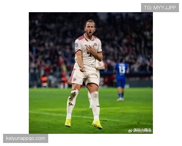 哈里·凯恩训练完顺手拎了三杯蛋白粉回家，这自律是真没谁了